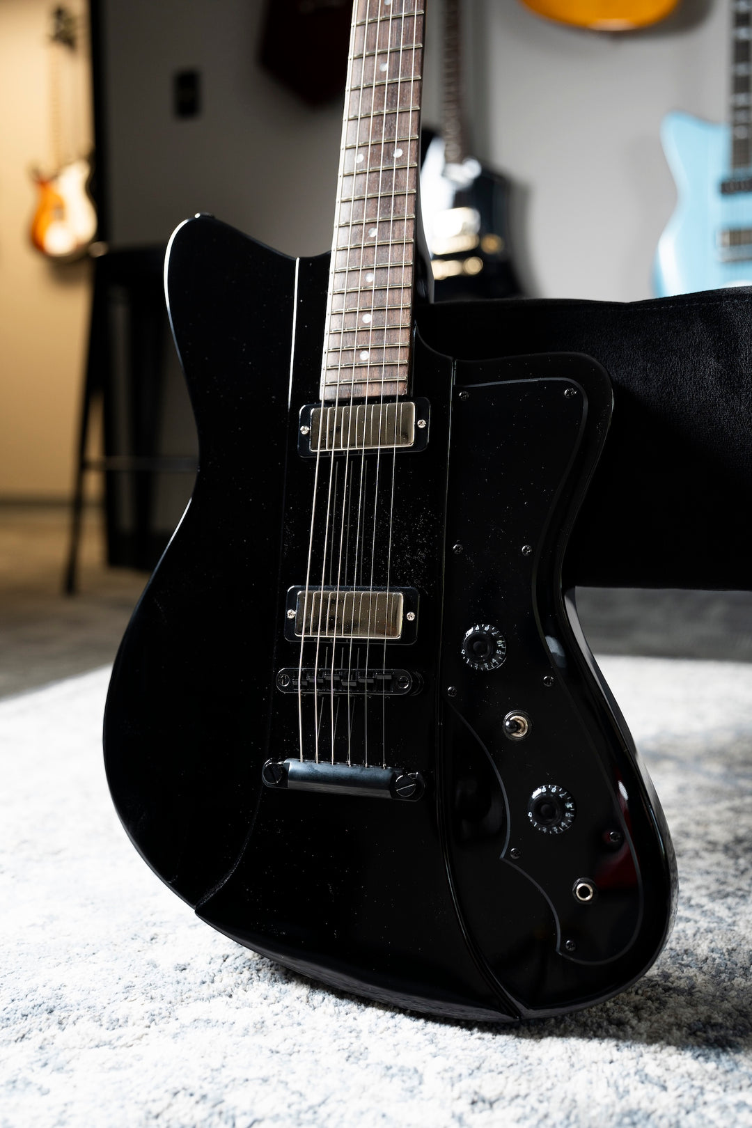 Rivolta Mondata JR Midnight LTD #color_toro-black