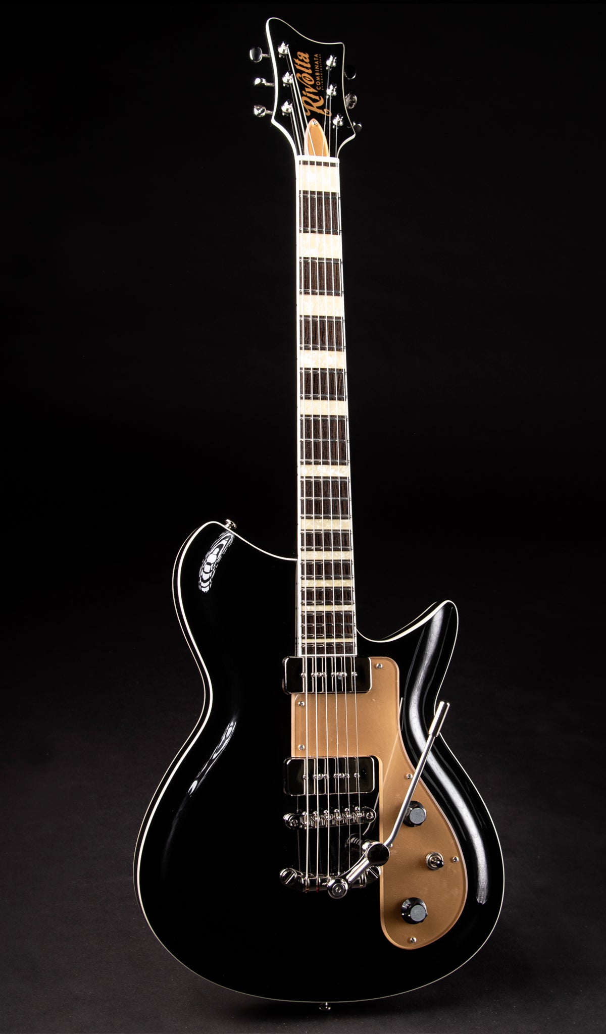 Eastwood Guitars Rivolta Combinata XVII Toro Black #color_toro-black